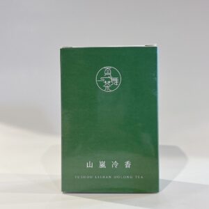 山嵐冷香福壽梨山茶，茶湯金黃油亮，產自高海拔梨山茶區